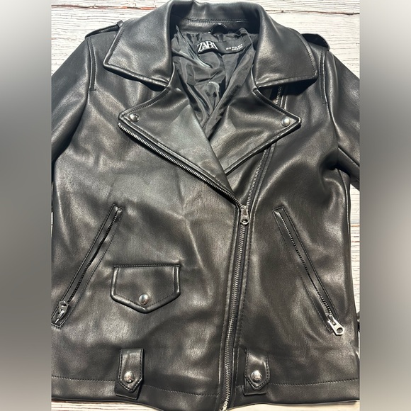 ZARA Jacket - Picture 2 of 6